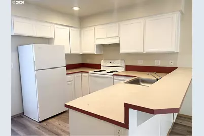 5234 SW 174th Ter, Beaverton, OR 97078 - Photo 10