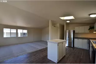 1699 N Terry St, Eugene, OR 97402 - Photo 8