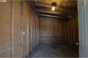 1699 N Terry St, Eugene, OR 97402 - Photo 36