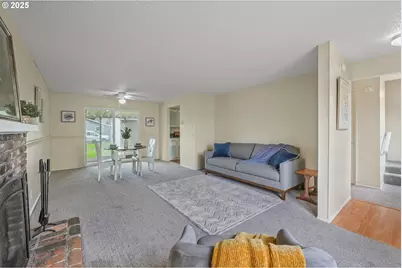 2010 Primrose St, Eugene, OR 97402 - Photo 6