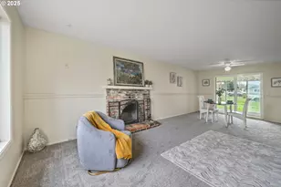 2010 Primrose St, Eugene, OR 97402 - Photo 10