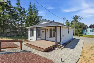 354 N Wasson St, Coos Bay, OR 97420 - Photo 1