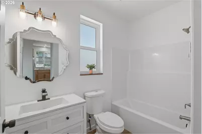 354 N Wasson St, Coos Bay, OR 97420 - Photo 12