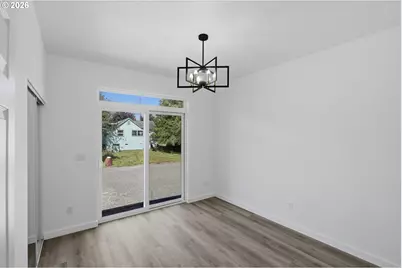 354 N Wasson St, Coos Bay, OR 97420 - Photo 14