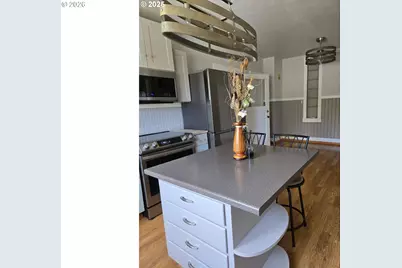 201 N Birch St, Coquille, OR 97423 - Photo 12