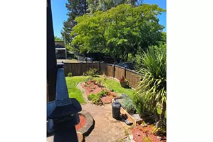 201 N Birch St, Coquille, OR 97423 - Photo 4