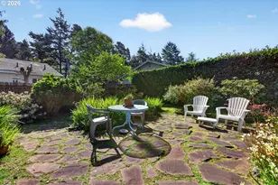 498 Lexington Ave NE, Bandon, OR 97411 - Photo 36
