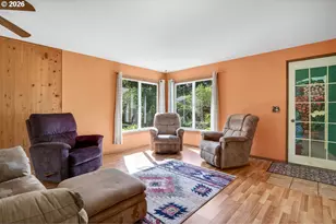 498 Lexington Ave NE, Bandon, OR 97411 - Photo 12