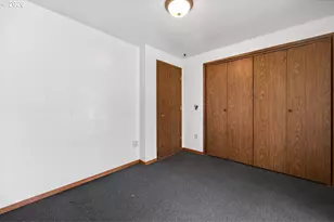498 Lexington Ave NE, Bandon, OR 97411 - Photo 28