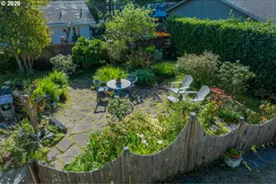 498 Lexington Ave NE, Bandon, OR 97411 - Photo 2