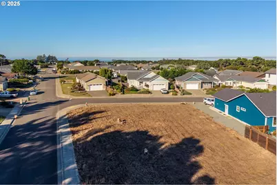2688 Cascara Ave #800, Bandon, OR 97411 - Photo 6