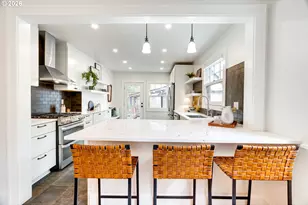 522 NE Royal Ct, Portland, OR 97232 - Photo 16