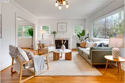 522 NE Royal Ct, Portland, OR 97232 - Photo 6