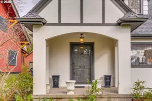 522 NE Royal Ct, Portland, OR 97232 - Photo 2