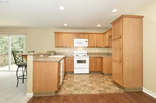 38783 Redwood St, Sandy, OR 97055 - Photo 6