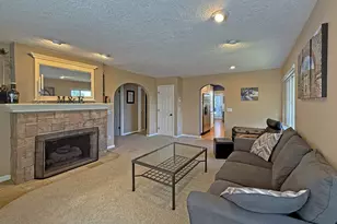 10120 SE Walnut Dr, Happy Valley, OR 97086 - Photo 2