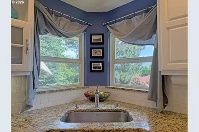10120 SE Walnut Dr, Happy Valley, OR 97086 - Photo 8