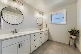 1106 SW Dottie Ct, Troutdale, OR 97060 - Photo 14