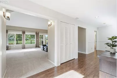 32565 SW Lake Point Ct, Wilsonville, OR 97070 - Photo 6