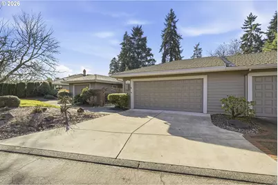 32565 SW Lake Point Ct, Wilsonville, OR 97070 - Photo 2