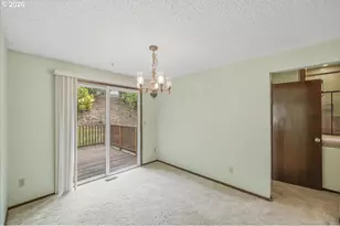371 NE Village Squire Ave, Gresham, OR 97030 - Photo 12