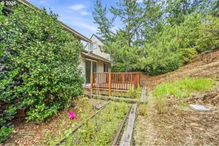 371 NE Village Squire Ave, Gresham, OR 97030 - Photo 8