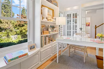 1606 S Carey Ln, Portland, OR 97219 - Photo 12