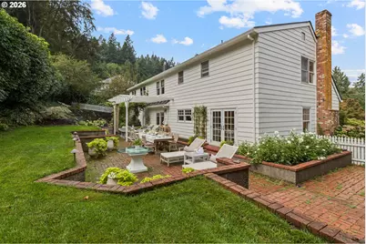 1606 S Carey Ln, Portland, OR 97219 - Photo 4