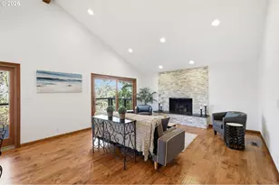 2804 Arline Way, Eugene, OR 97403 - Photo 4