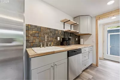 89311 Sutton Lake Dr, Florence, OR 97439 - Photo 16