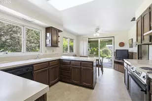 15651 Henrici Rd, Oregon City, OR 97045 - Photo 10