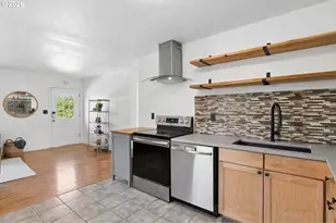 1215 NE 81st Ave, Portland, OR 97213 - Photo 16