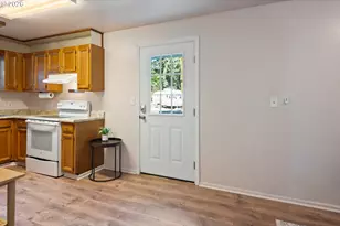 402 Bates Rd, Kelso, WA 98626 - Photo 4