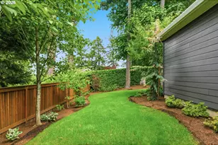 14711 Uplands Dr, Lake Oswego, OR 97034 - Photo 24