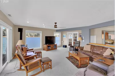 7720 S Macadam Ave #33, Portland, OR 97219 - Photo 8