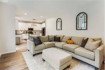 20024 SW Valiant Dr, Beaverton, OR 97007 - Photo 16