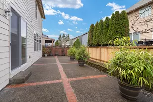 807 NW Brookhill St, Hillsboro, OR 97124 - Photo 6