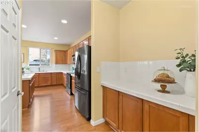 807 NW Brookhill St, Hillsboro, OR 97124 - Photo 10