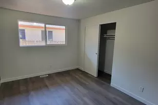 945 18th St, Salem, OR 97301 - Photo 10