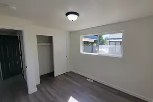 945 18th St, Salem, OR 97301 - Photo 12