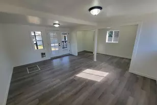 945 18th St, Salem, OR 97301 - Photo 22