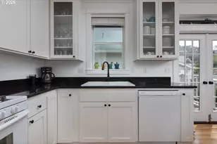 2586 SW Anemone Ave, Lincoln City, OR 97367 - Photo 8