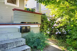 3821 N Gantenbein Ave, Portland, OR 97227 - Photo 12