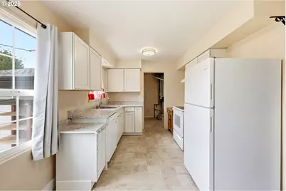 18121 SE Langensand Rd, Sandy, OR 97055 - Photo 4