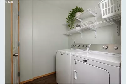 5814 Iowa Dr, Hood River, OR 97031 - Photo 14