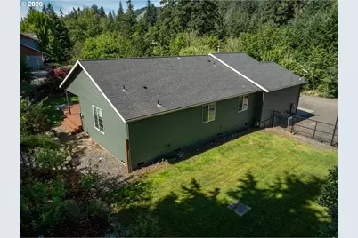 5814 Iowa Dr, Hood River, OR 97031 - Photo 16