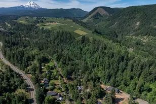 5814 Iowa Dr, Hood River, OR 97031 - Photo 26