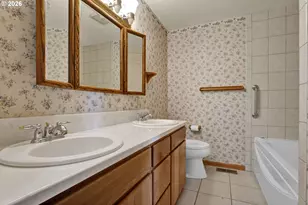 2225 W 28th Ave, Eugene, OR 97405 - Photo 18