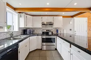 401 N 6th Ave, Rockaway Beach, OR 97136 - Photo 6