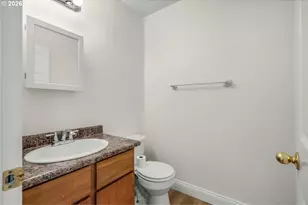 255 N 18th St, Saint Helens, OR 97051 - Photo 12